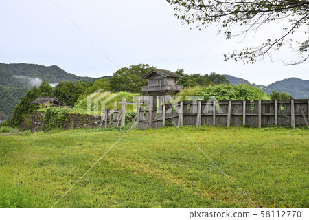 本丸門柵欄線鳥居城遺跡(石川縣白山市) 本丸門柵欄線鳥居城遺跡(石川縣白山市) 58112770