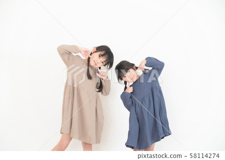 Good sisters Good sisters 58114274