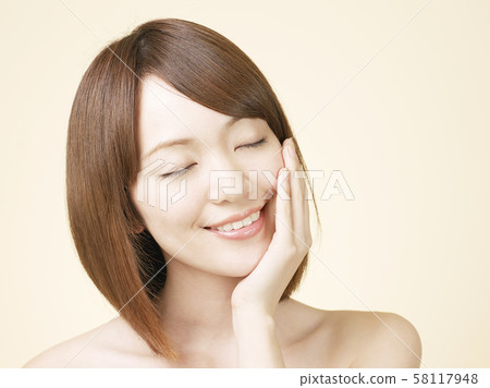 Women beauty 58117948