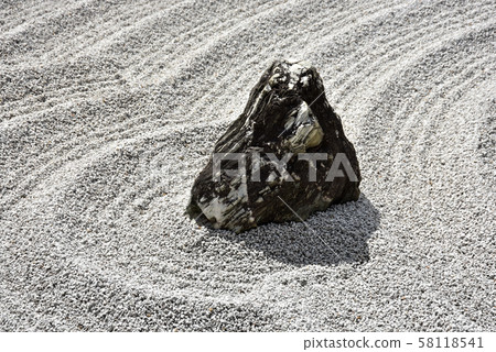 Daitokuji Temple 58118541