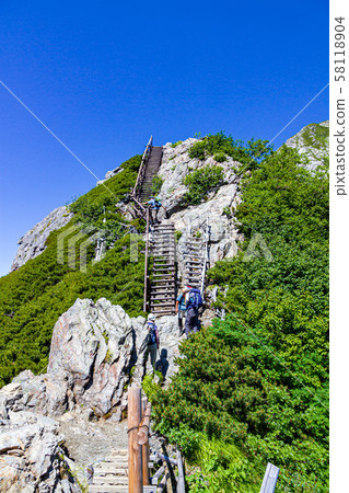 Southern Alps, Kitadake, Eight-toothed Col 58118904