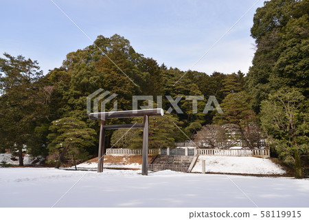 Emperor Sadaaki Tomb (Tama Tomb) 58119915