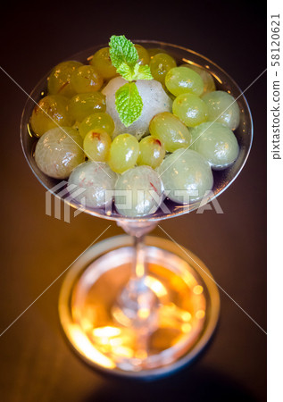 Grapes cocktail or lemonade. Grapes cocktail or lemonade. 58120621