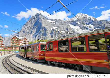 Kleine Scheidegg Station, Switzerland 58121142