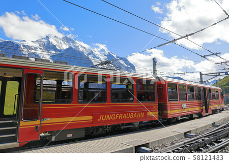 Kleine Scheidegg Station, Switzerland 58121483