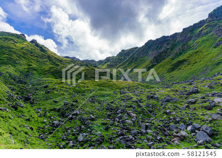 Chokaiyama Chokaiyama 58121545