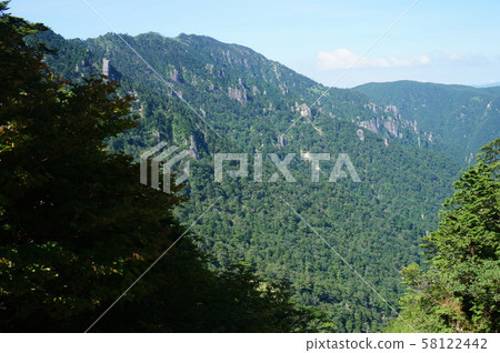 [World Heritage Sites and Pilgrimage Routes in the Kii Mountain Range] Totsukawa Village, Yoshino District, Nara Prefecture, overlooking the 500 Arhats on the Omine Okukumado 58122442