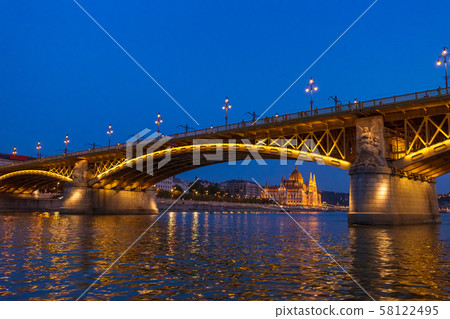 The Margaret Bridge with Parliament Building. The Margaret Bridge with Parliament Building. 58122495