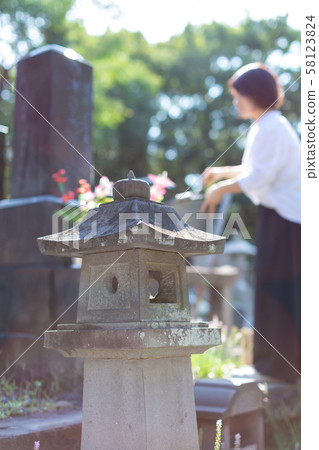 Grave visit image 58123824
