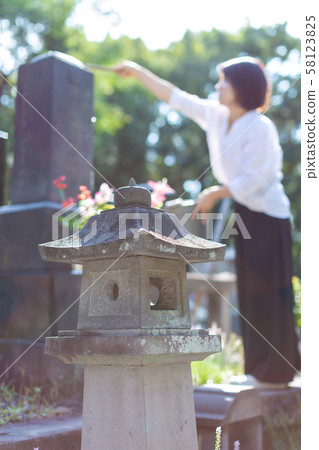 Grave visit image 58123825