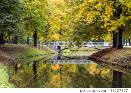 Autumn in the Tauride garden. 58127807