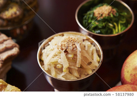 韓國農曆新年菜餚 58137980