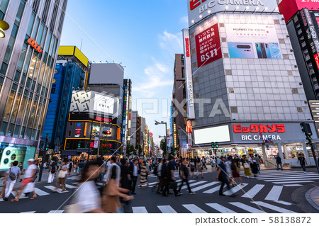 《東京》新宿東口站/市景 58138872
