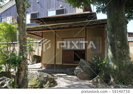 岡山縣津山市註冊有形文化財產“城投町家町屋谷（原鹿兒村家庭住宅）”：茶館 58140738
