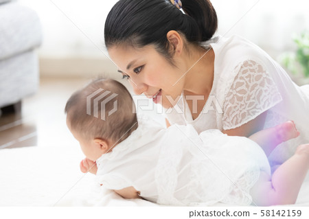Family mom and baby Family mom and baby 58142159
