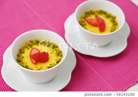 Vanilla franc / custard pudding 58143200