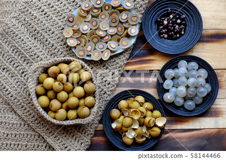 Top view series Vietnamese tropical sweet, watery pulp fruit, Longan fruits 58144466
