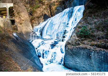 Ibaraki Fukuroda Falls Icefall seen from the hiking course Ibaraki Fukuroda Falls Icefall seen from the hiking course 58145173