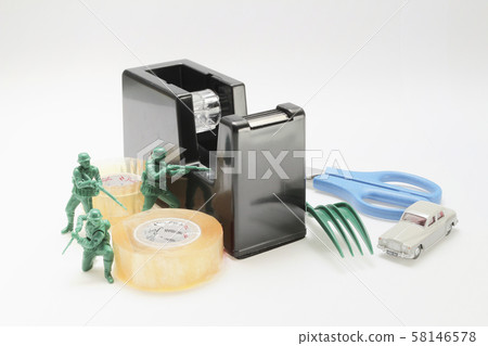 a  fun of green army at stationery war 58146578