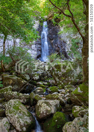 江原道天原大月瀑布 江原道天原大月瀑布 58150509