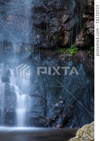 江原道天原大月瀑布 江原道天原大月瀑布 58150515