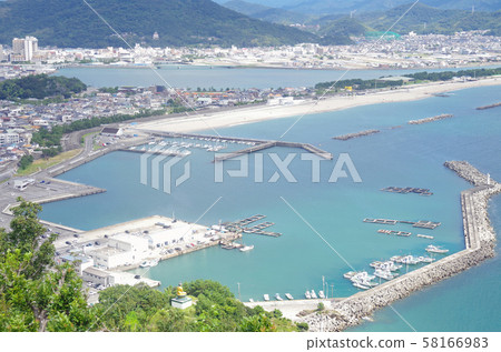 和歌山高津山山上的片野 和歌山高津山山上的片野 58166983