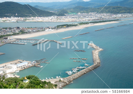 和歌山高津山山上的片野 和歌山高津山山上的片野 58166984
