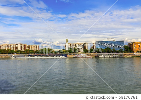 Pleasure boats on the Danube embankment 58170761