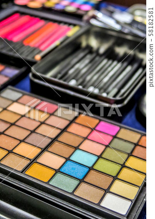 Makeup Kit Cosmetic Set 58182581