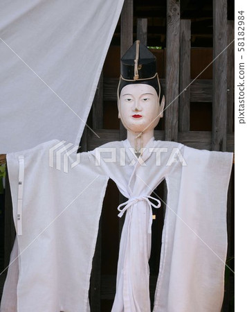 Aso Shrine Onda Matsuri "Tao", a rice planting doll (Aso City, Kumamoto Prefecture) Aso Shrine Onda Matsuri "Tao", a rice planting doll (Aso City, Kumamoto Prefecture) 58182984