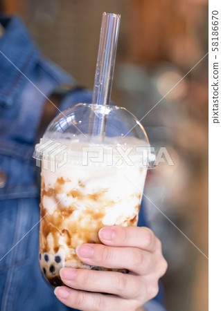 Chinpa Night Market Chinjucha Tea Woman night market tapioca tapioca milk tea 58186670