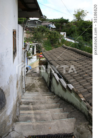 Seongbuk-gu, Jeongneung-dong, Alley 58186820