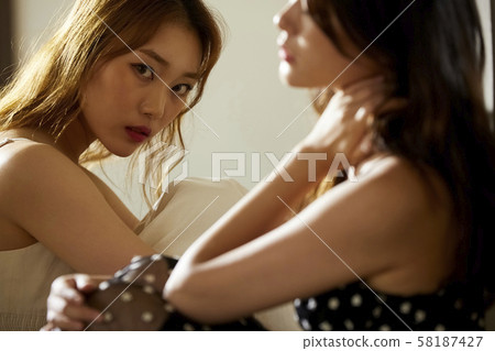 女人美麗喜怒無常 58187427