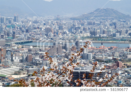 從廣島鈴縣看城市風景 58190677