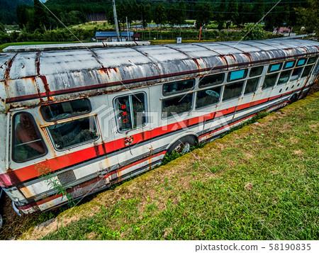 Scrapped car image Scrapped car image 58190835