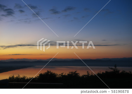 View of the river Kitagata before sunrise from the roadside station "Uchinada Sunset Park" 58190878