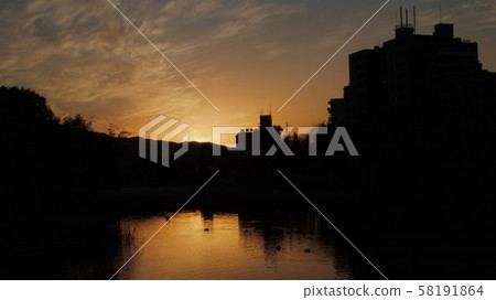 Noma Oike (dusk) Noma Oike (dusk) 58191864