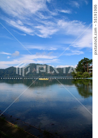 Lake Numazawa (Fukushima Prefecture, Kanayama Town) 58191986