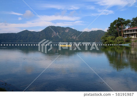 Lake Numazawa (Fukushima Prefecture, Kanayama Town) 58191987