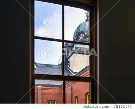 復古玻璃磚建築 復古玻璃磚建築 58192173