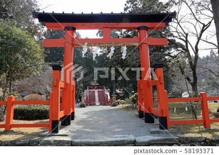 Niyu東京Hiya神社在雪中 58193371
