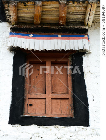 Wooden door of ancient temple Wooden door of ancient temple 58194097
