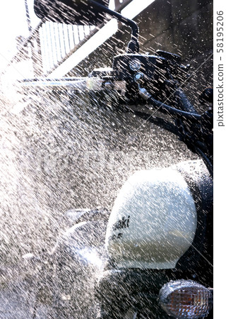 摩托車自行車洗車 58195206