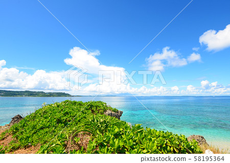 Okinawa's beautiful sea and sky 58195364