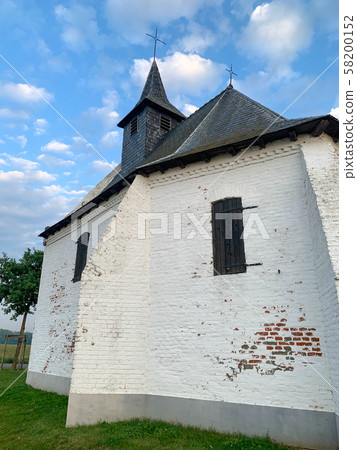 Small chapel of Try-au-Chene before sunset 58200152