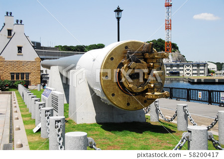 Battleship Mutsuushi moved to Verny Park 58200417
