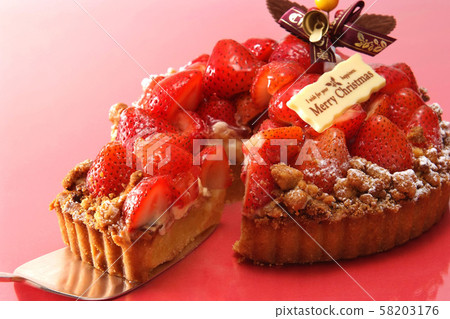 食物蛋糕西方糖果聖誕節聖誕節蛋糕整個蛋糕草莓水果蛋糕食物 58203176