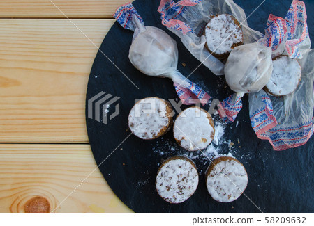 Polvorones, typical Christmas sweets Polvorones, typical Christmas sweets 58209632