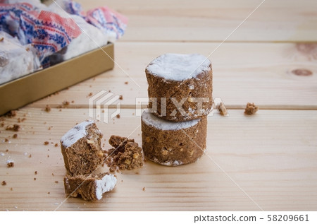 Polvorones, typical Christmas sweets Polvorones, typical Christmas sweets 58209661