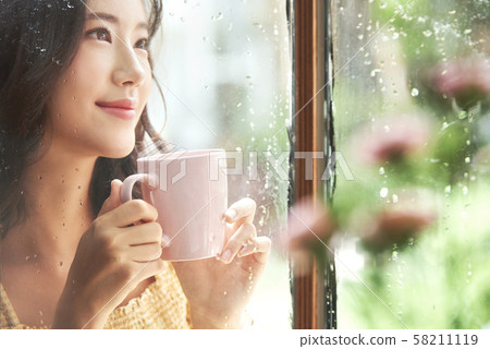 Female Lifestyle Female Lifestyle 58211119